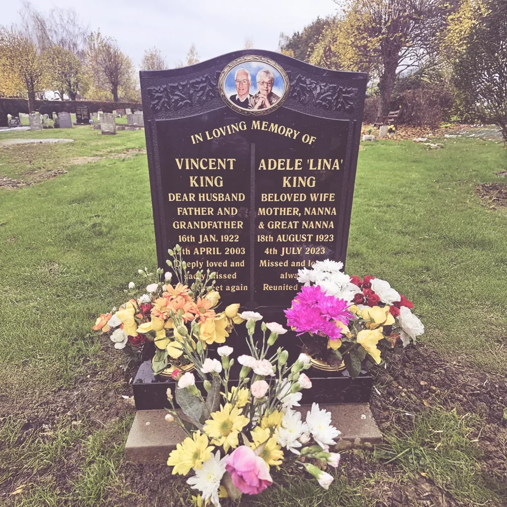 HK HEADSTONE CARE Beautiful Cared for Headstone